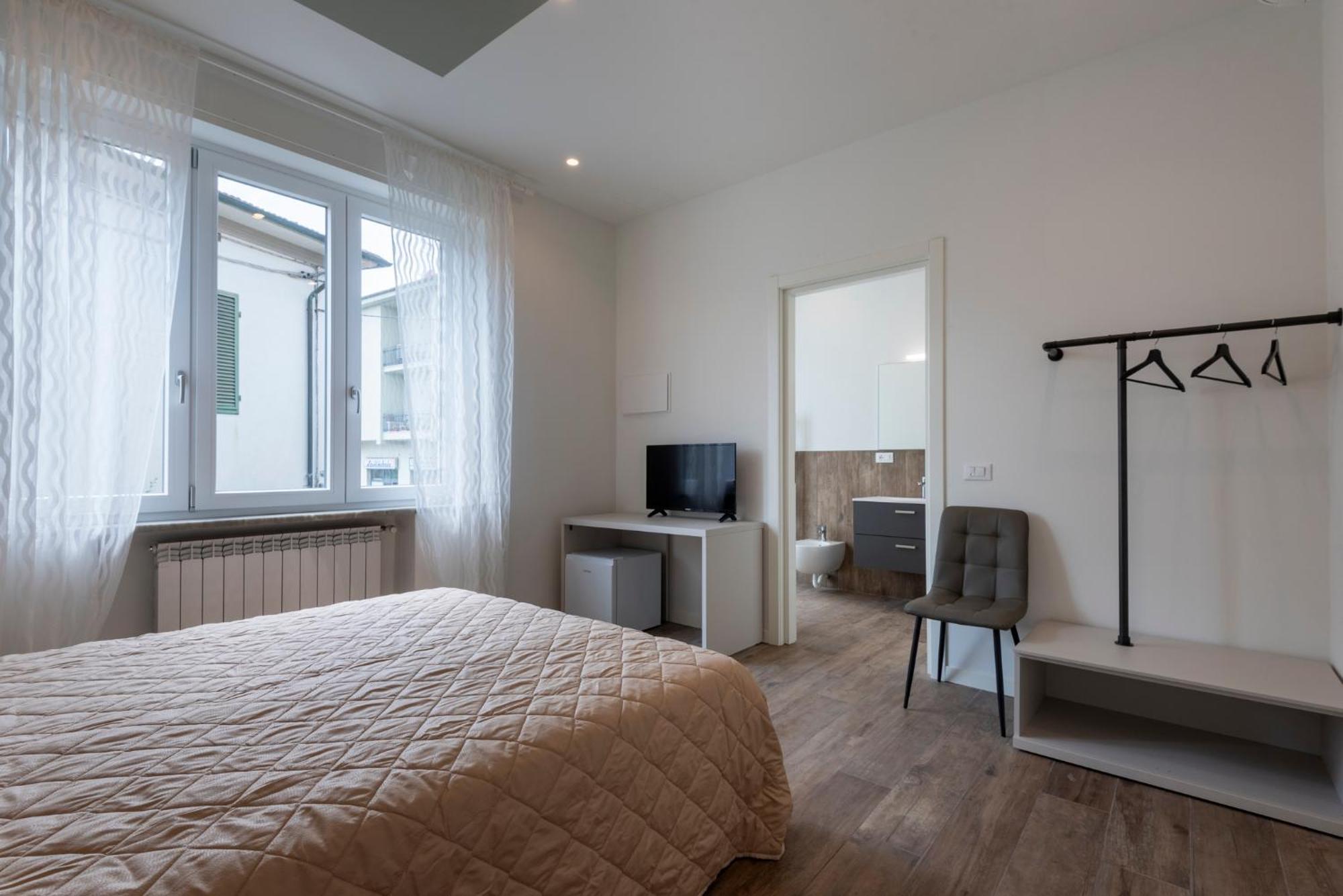 Iarsera Rooms And Apartment ลุคคา ภายนอก รูปภาพ