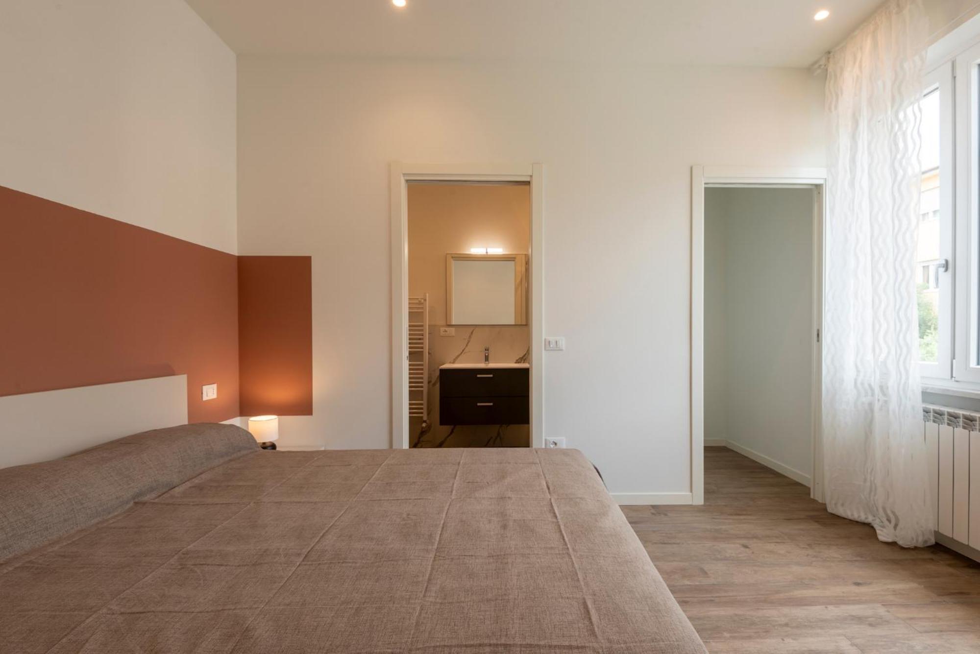 Iarsera Rooms And Apartment ลุคคา ภายนอก รูปภาพ