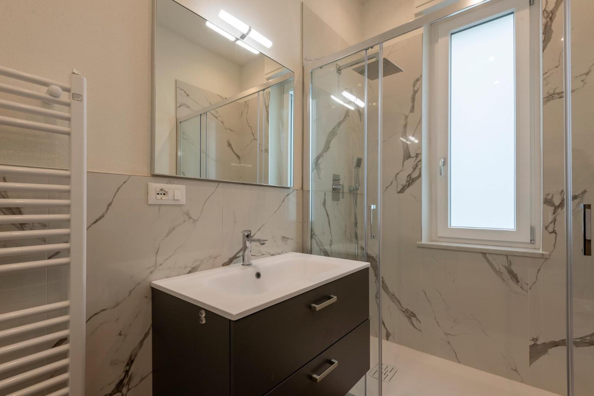 Iarsera Rooms And Apartment ลุคคา ภายนอก รูปภาพ