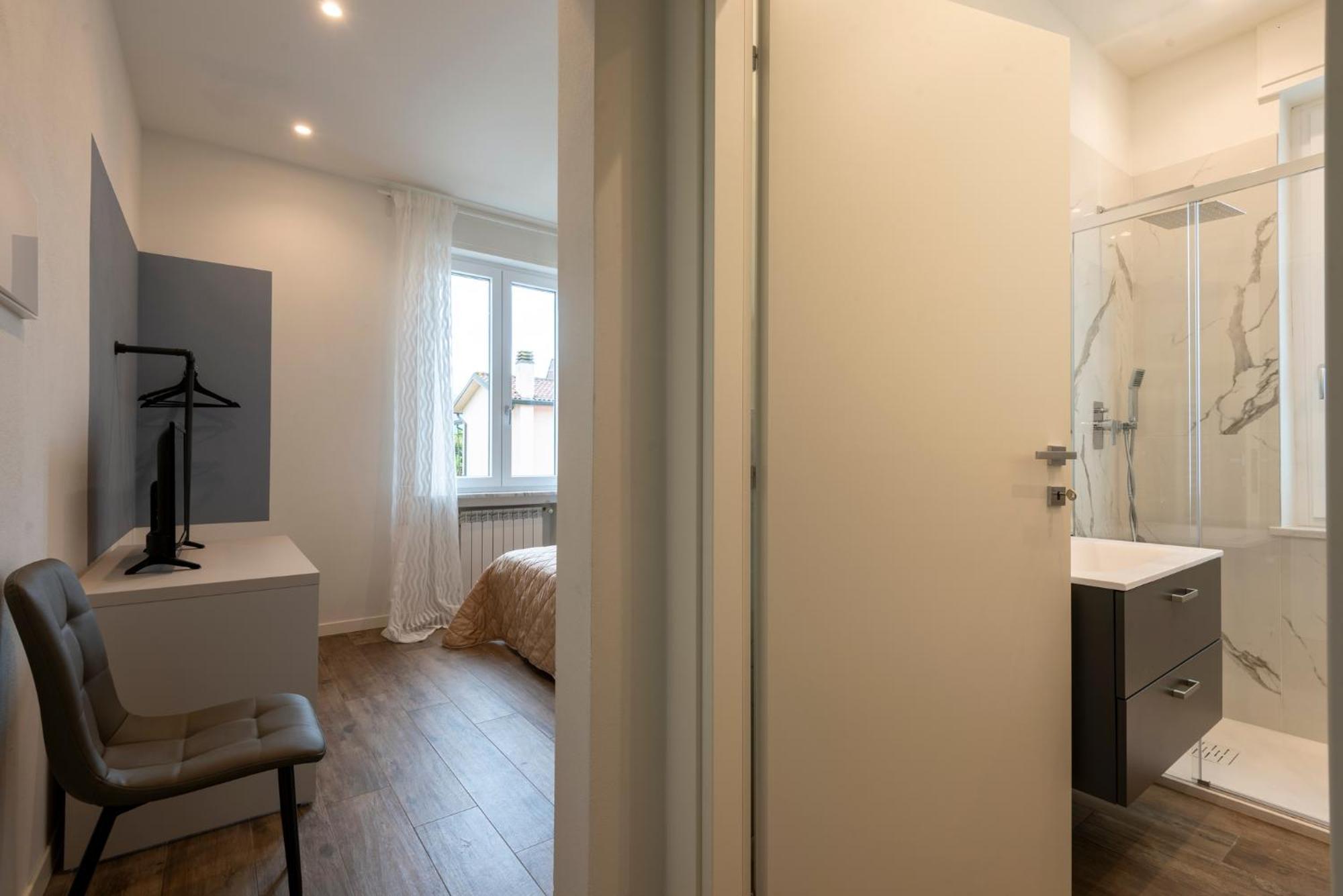 Iarsera Rooms And Apartment ลุคคา ภายนอก รูปภาพ