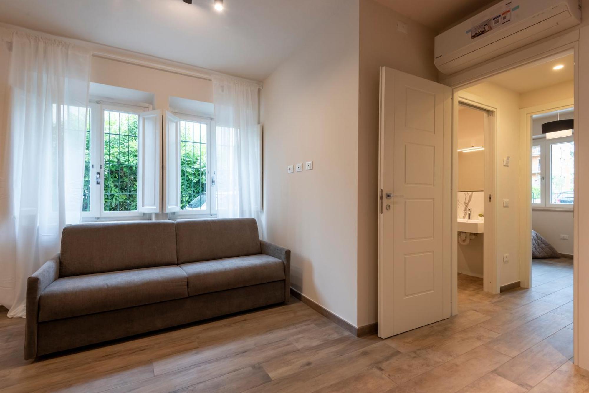 Iarsera Rooms And Apartment ลุคคา ภายนอก รูปภาพ